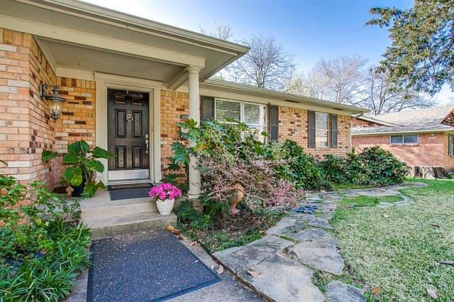 1st image of 8324 Moorcroft Dr
