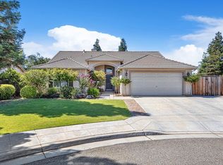 2135 E Turnberry Ave, Fresno, CA