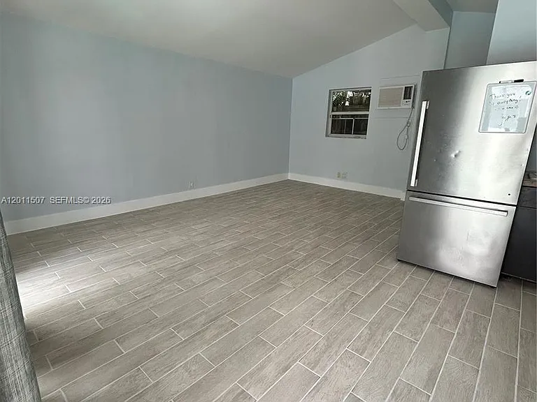 1630 NE 4th Pl #A3 — Photo 12