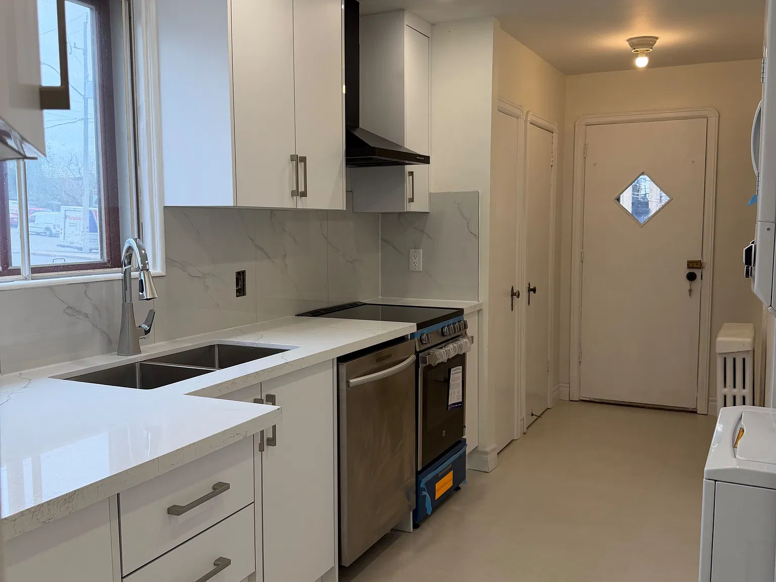 2 bed, $2,200 — Photo 4