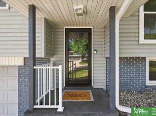 2724 N 125th Cir, Omaha, NE 68164