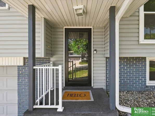 2724 N 125th Cir, Omaha, NE 68164