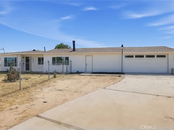 15561 Ash St, Hesperia, CA 92345
