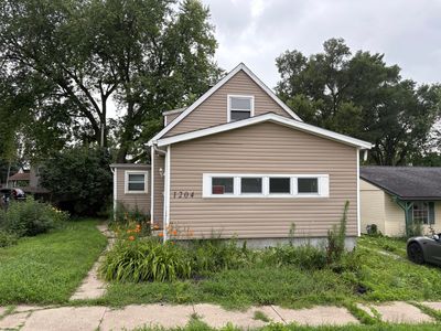 1204 W Macarthur Ave, Bloomington, IL, 61701