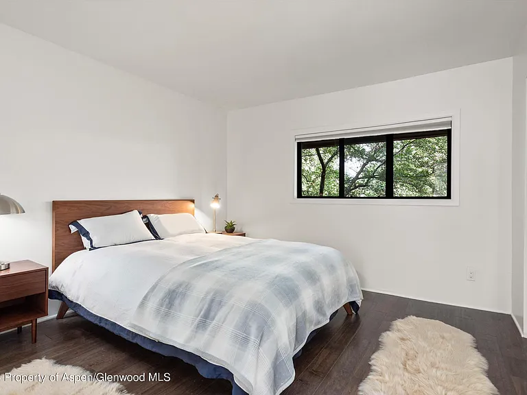 1326 Vine St #1326 — Photo 10