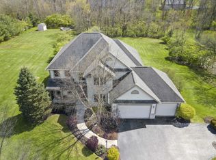 3982 Meadow Knoll Rd, Delaware, OH 43015