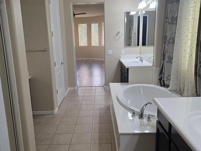 21618 N 38th Way — Photo 30