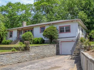 114 Pilgrim Ave, Coventry, RI 02816