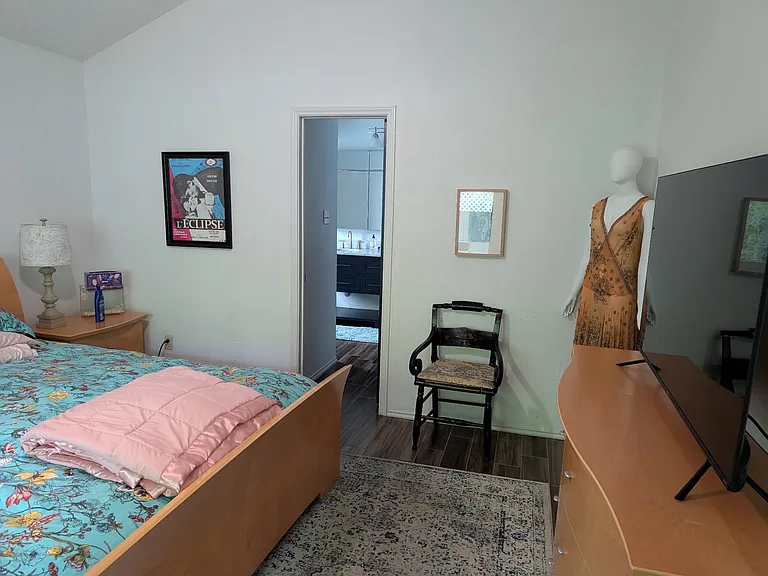 8810 Teresina Dr — Photo 41