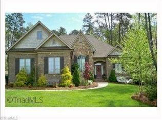 6109 Old Orchard Rd, Kernersville, NC 27284