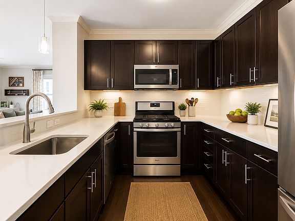 5th image of 322 Maverick St #204B