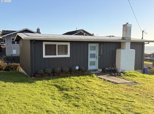 1906 NE 69th St, Lincoln City, OR