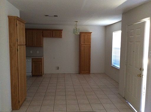 2nd image of 945 Austin Ct