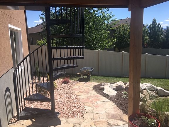 2nd image of 603 W Casaba Ct