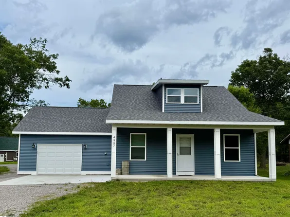 4557 41 #F, Oscoda, MI 48750