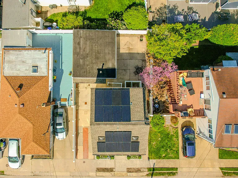 23 Garden City Ave — Photo 13