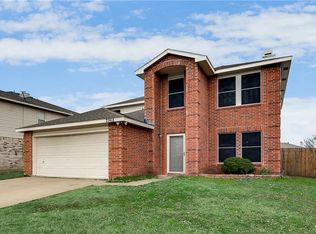 2968 Santa Sabina Dr, Grand Prairie, TX 75052
