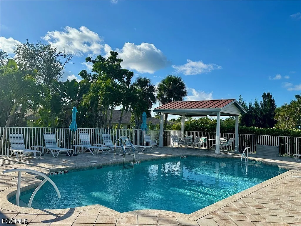 2 bed, 2.0 bath, 1251 sqft, $3,500 — Photo 1