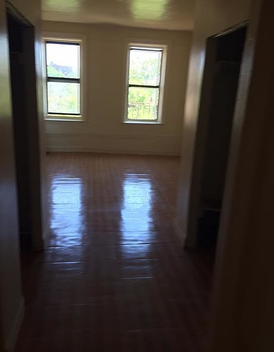 2nd image of 2073 Davidson Ave APT 4B