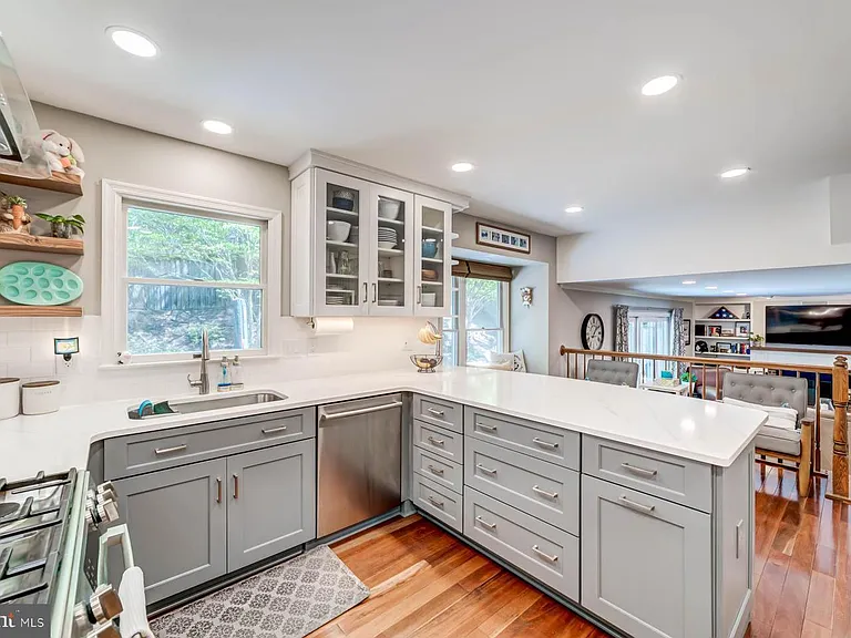 13930 S Springs Dr — Photo 44