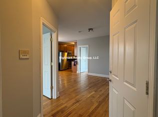 4548 W George St #3A, Chicago, IL 60641