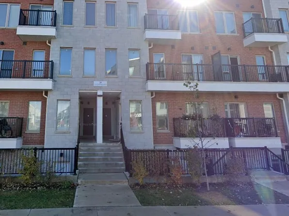39 John Perkins Bull Dr #9, Toronto, ON M3K 0C3