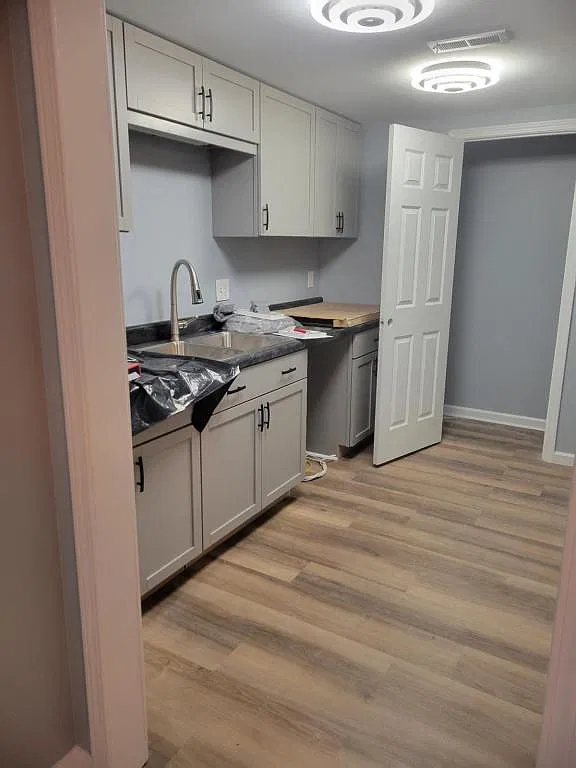 5219 Ogilvie Avenue — Photo 2