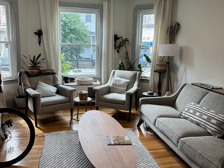 21 Windom St #1 — Photo 1