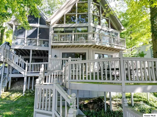 637 King Beach Dr, Howard, OH 43028