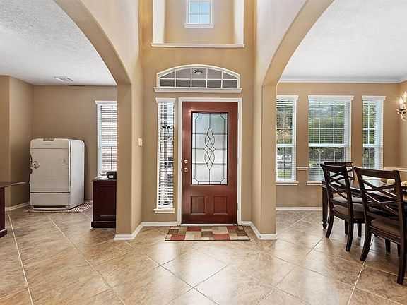 3rd image of 10 Frontera Cir