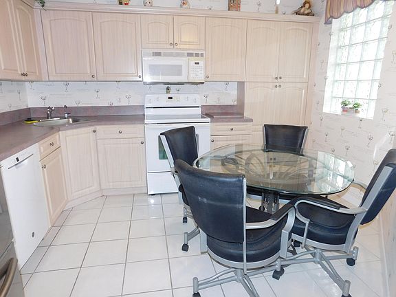 5th image of 5155 Europa Dr #T
