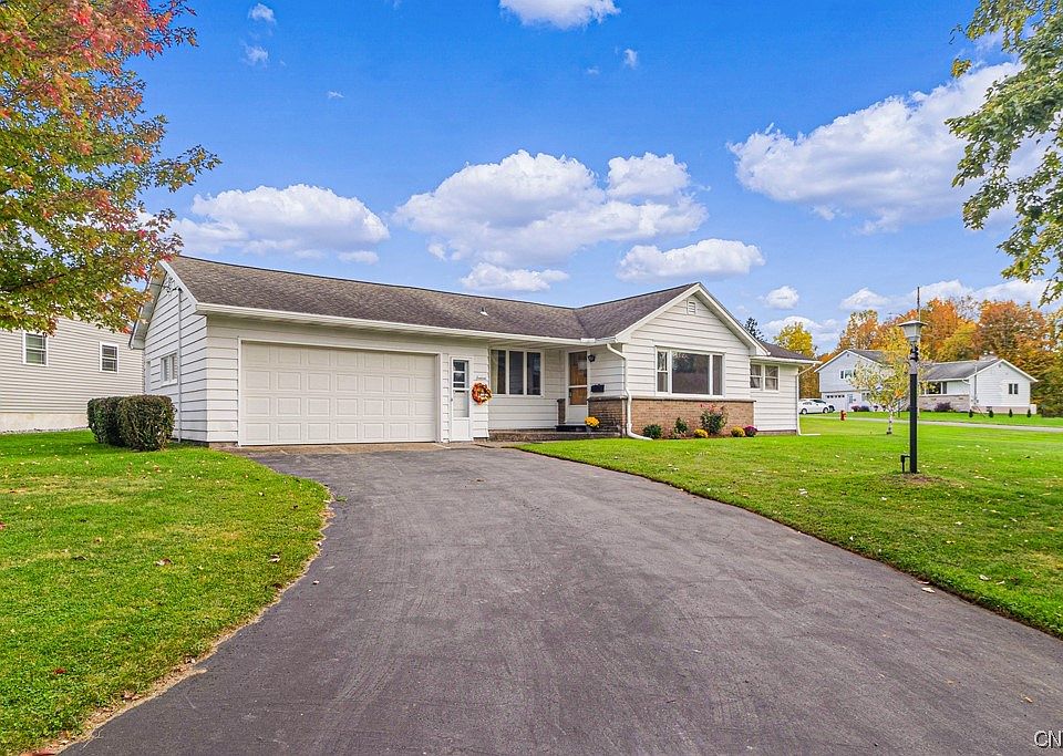 16 Blitzen Cir New York Mills NY 13417 Zillow