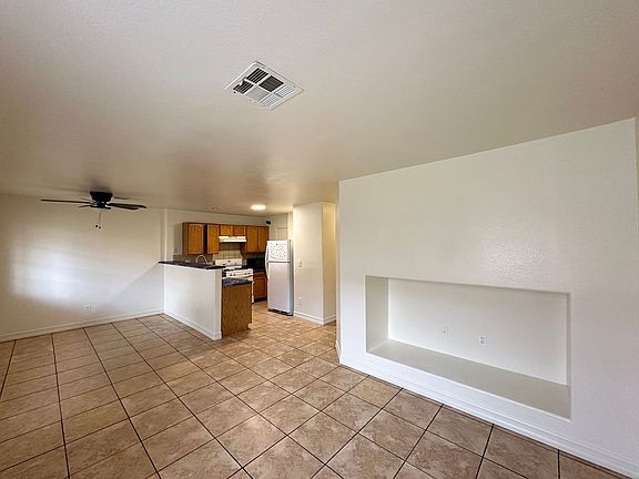 2nd image of 2524 Adelante Ave Unit 101