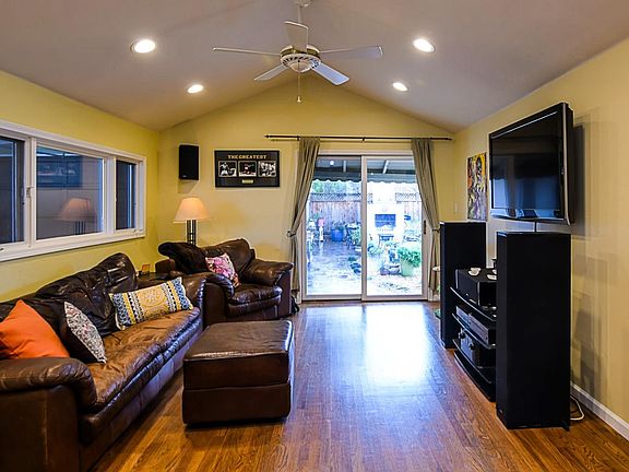 4th image of 2293 Radio Ave