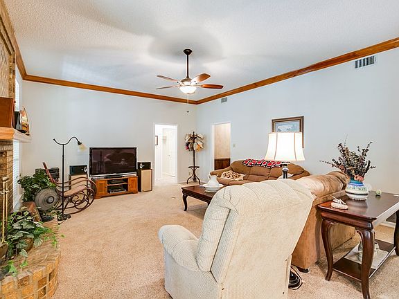 5th image of 4706 Scarlett Oak Dr