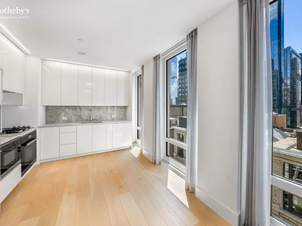 15 West 61st Street 16D image 1 of 14