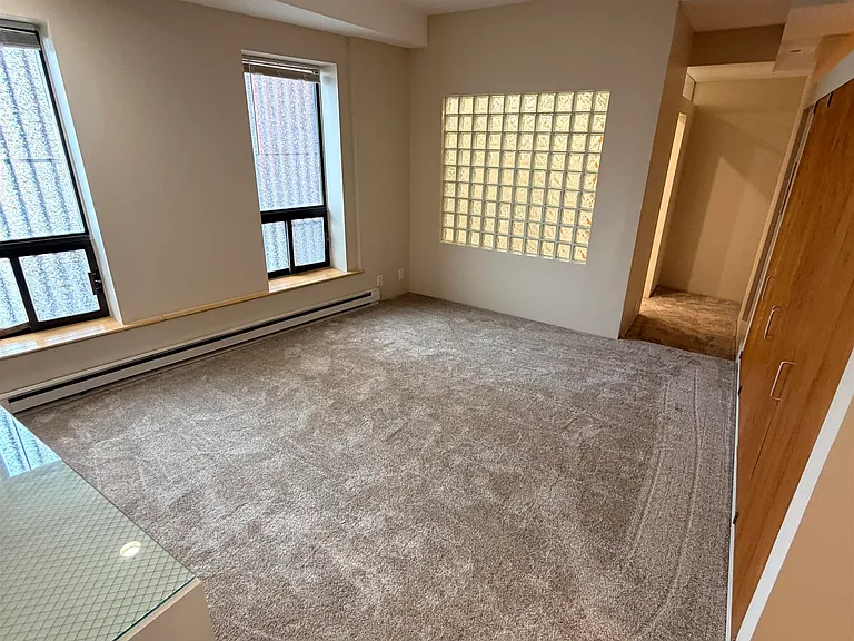 401 State St #P101 — Photo 12