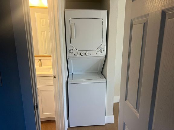 4th image of 4181 Van Dyke Ave APT 4