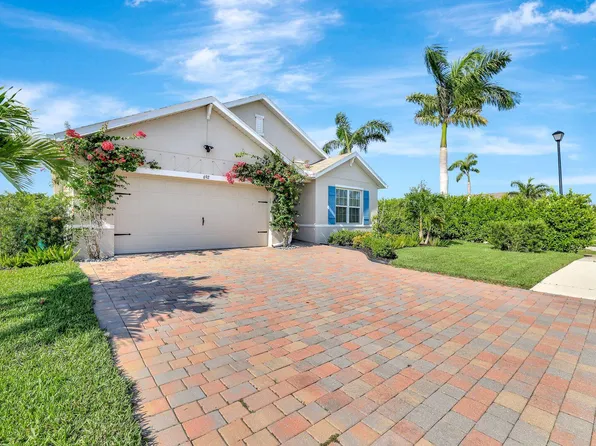 692 Hadley St E, Naples, FL 34104