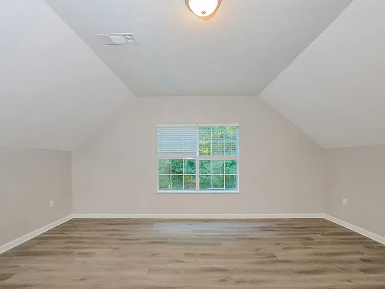 4953 Wemberley Dr — Photo 10