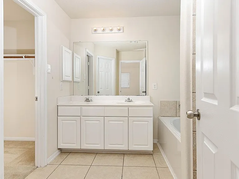 9960 Hyacinth Way — Photo 17