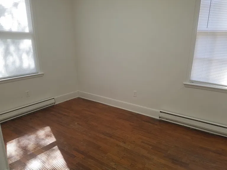 6 Woodlawn Ct — Photo 5