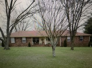 104 Brookhaven Dr, Gallatin, TN 37066