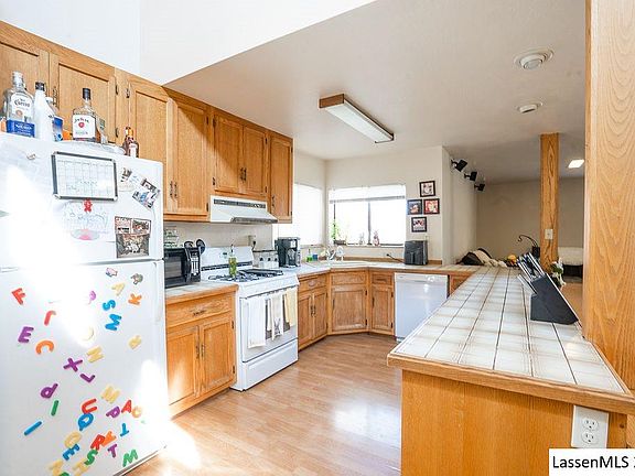 2nd image of 704-545 Bangham Ln