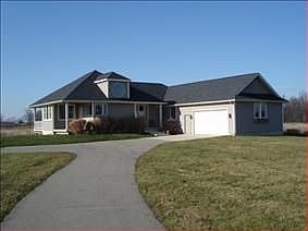 1st image of 8814 Creek Dr