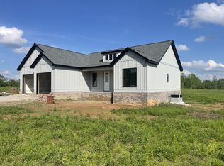 176 Beartown Rd, Loretto, TN 38469