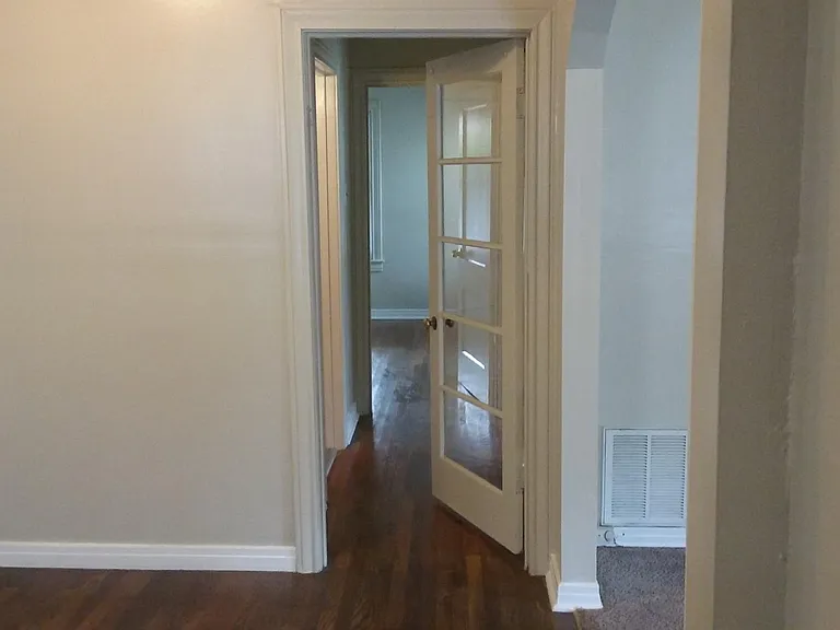 711 W Ridgewood Ct — Photo 9