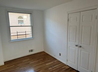 371 Montreal Ave, Staten Island, NY 10306