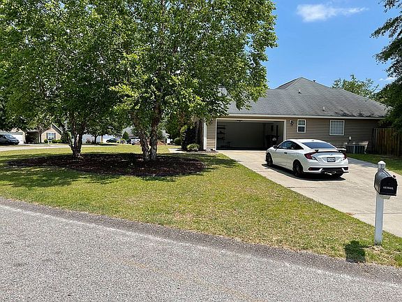 3rd image of 953 Watsonia Dr