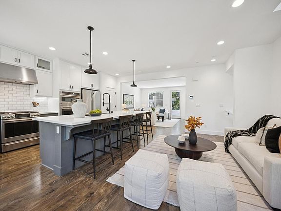 5th image of 1425 Casa Buena Drive #113